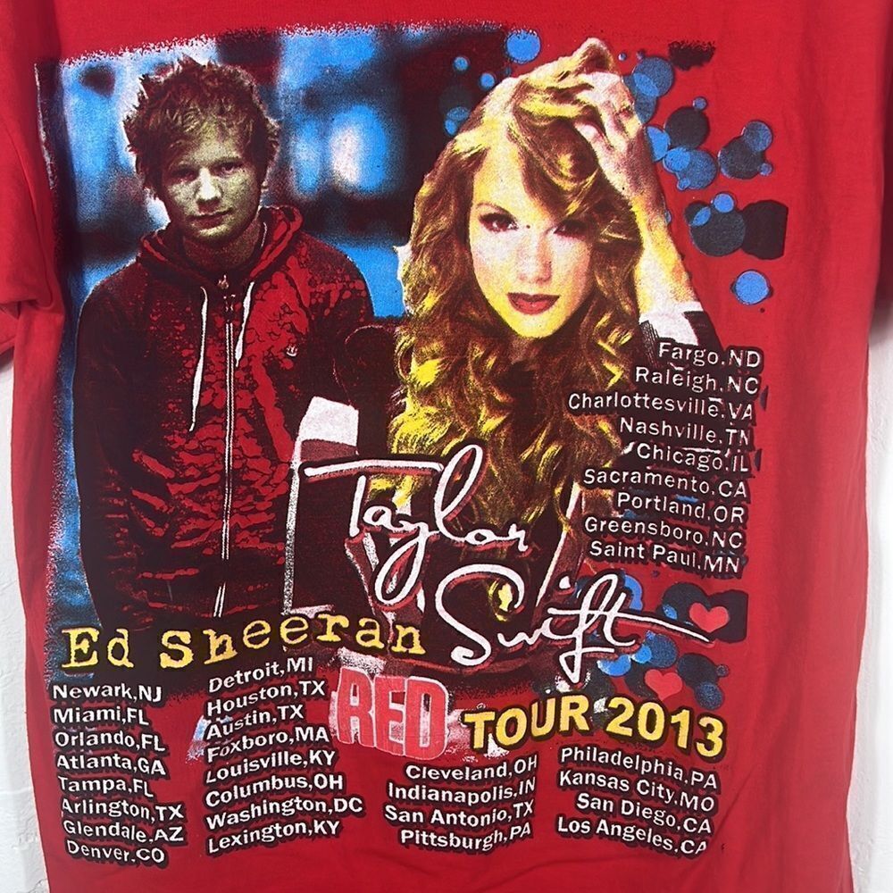 🔥🔥 TAYLOR SWIFT Red Tour 2013 - Music Band Tee - PERFECT- Sz Medium - Picture 7 of 8